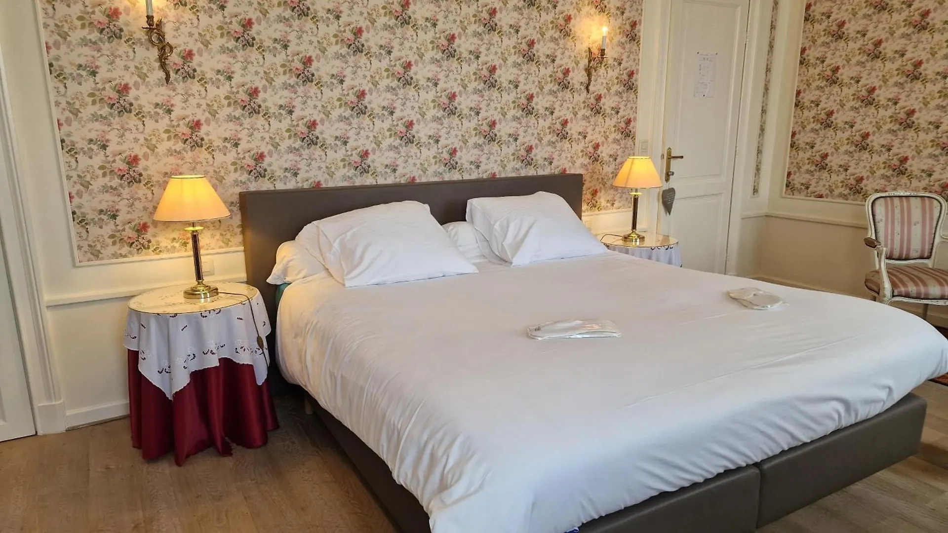 B&B Fine Fleur Μπριζ 4*,